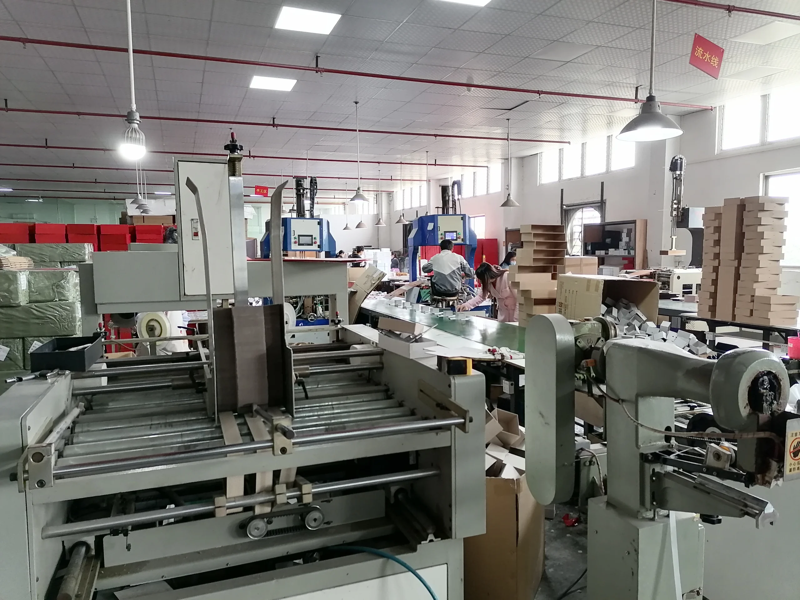 PackagingSmith production workshop, machinery and press lines